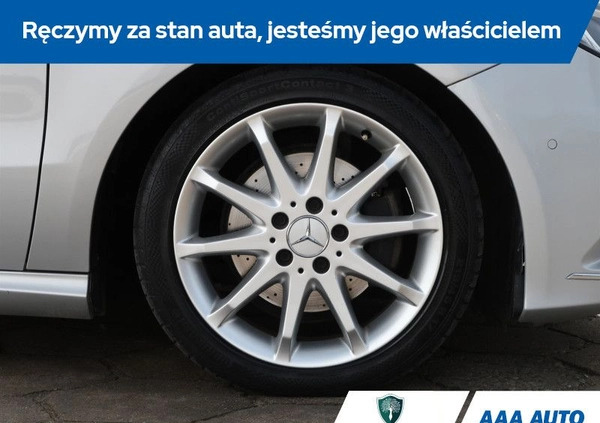 Mercedes-Benz Klasa B cena 43000 przebieg: 141601, rok produkcji 2012 z Ośno Lubuskie małe 326